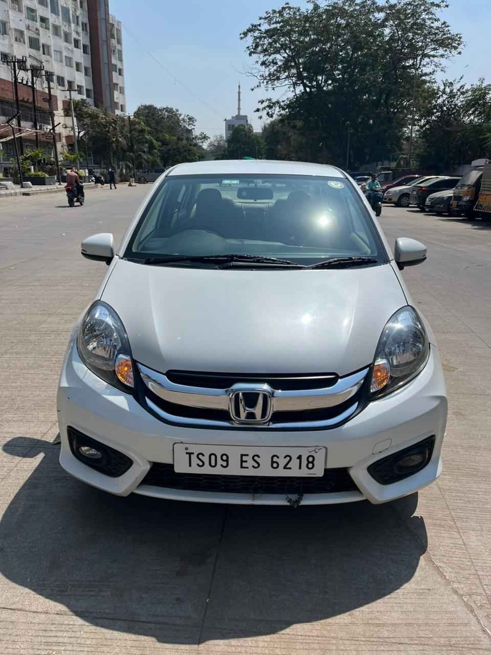 Honda AMAZE  SX MT iDtec - Image 4