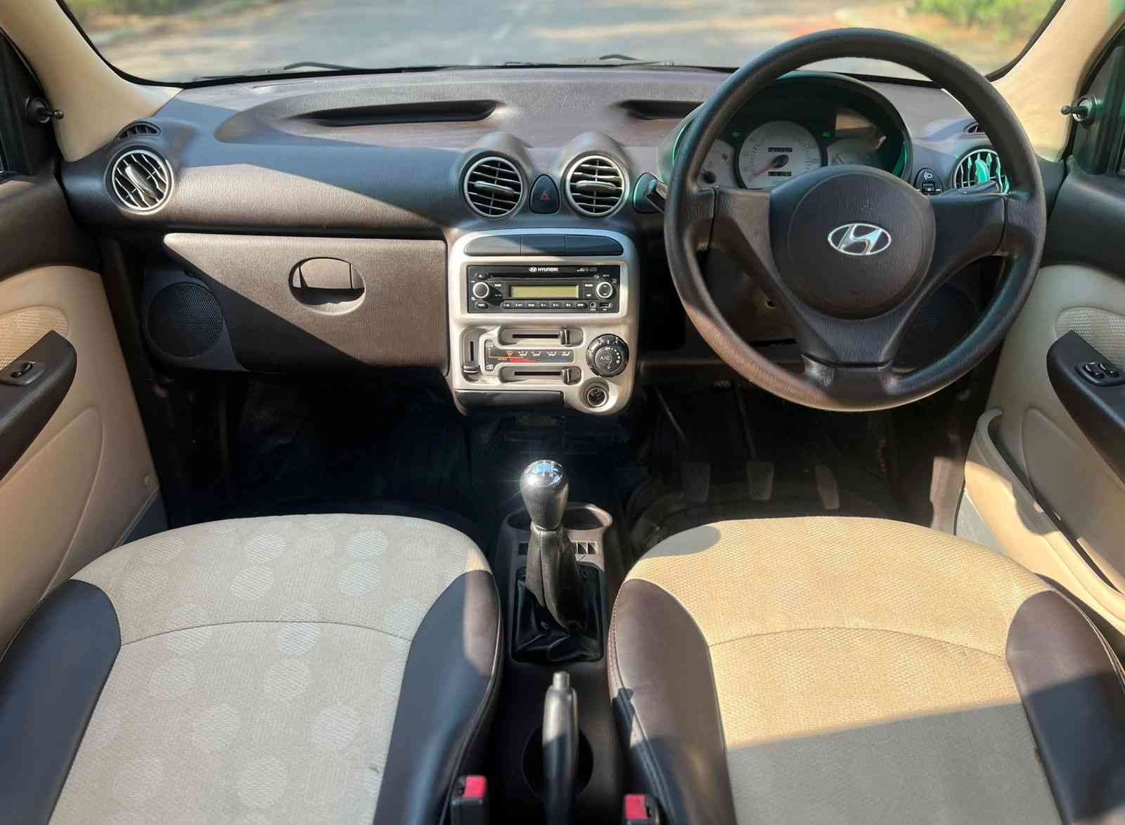 Hyundai Santro Xing GLS - Image 4