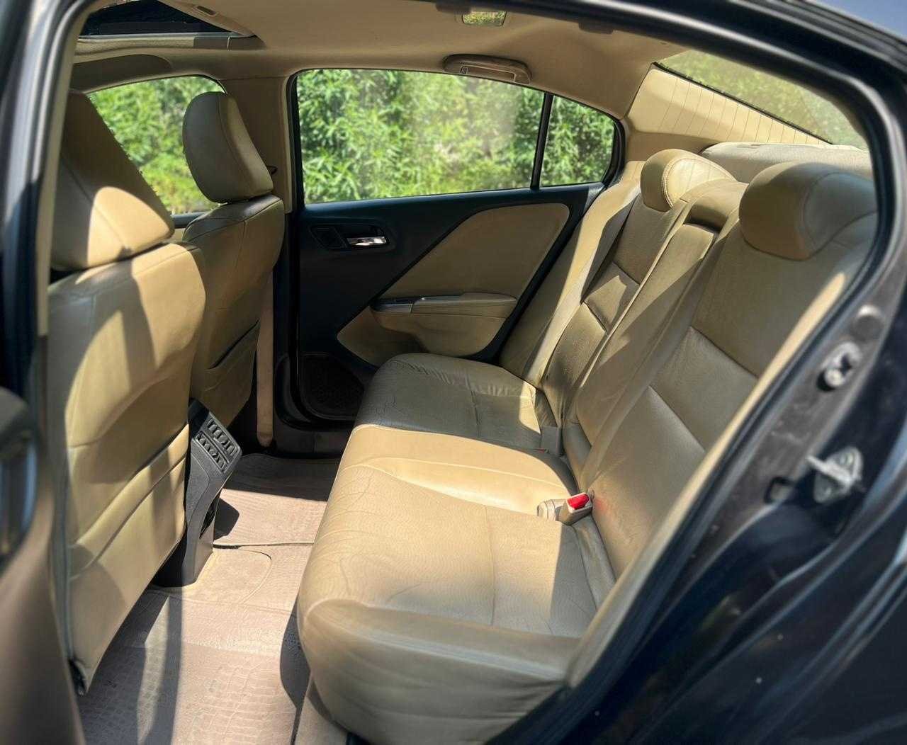 Honda CITY 1.5 VX (O) iVTECH - Image 4