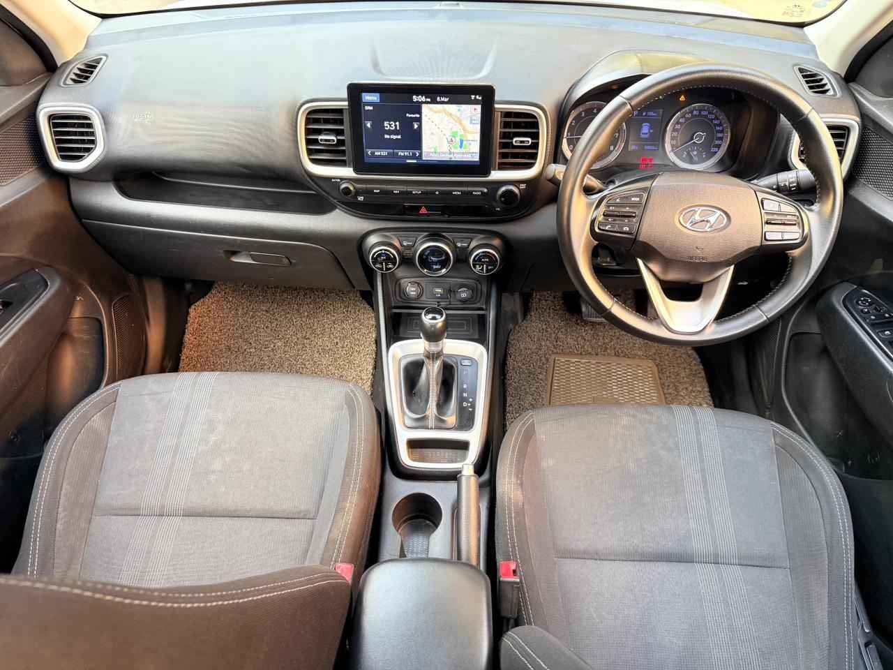 Hyundai Venue SX(O) Turbo DCT - Image 8