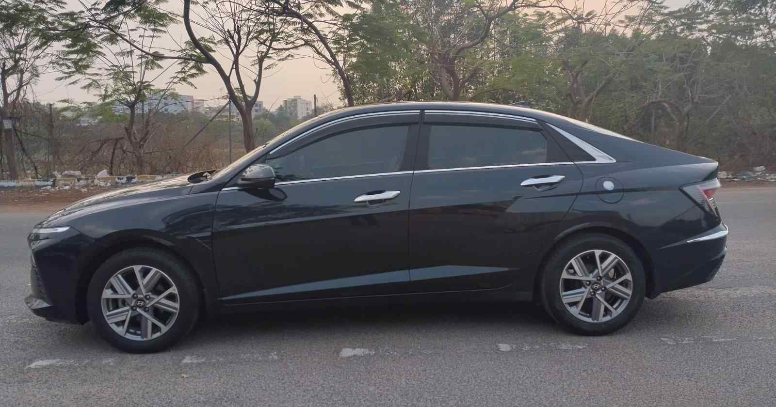 Hyundai Verna SX(O) Petrol Automatic - Image 4