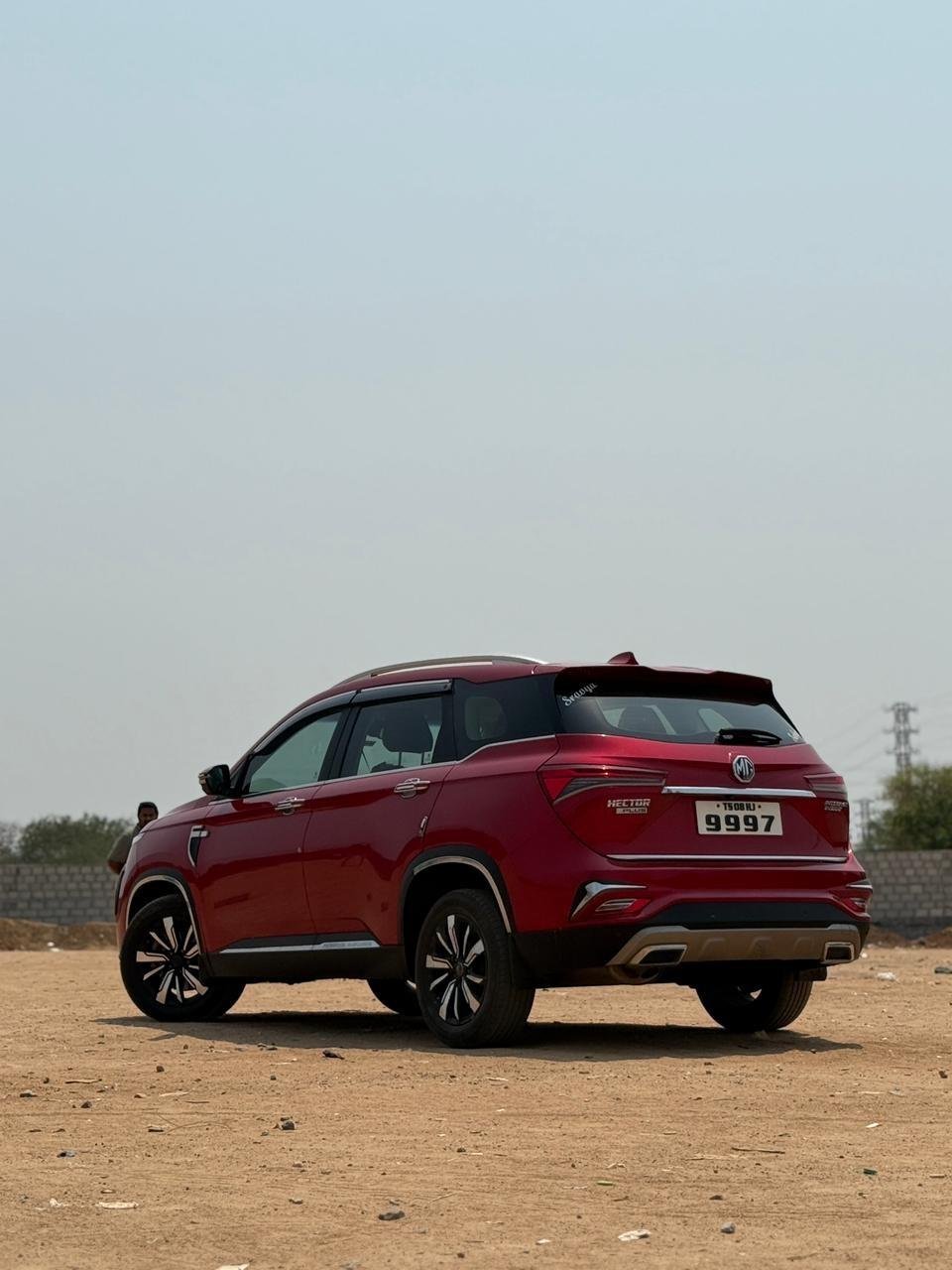 MG HECTOR PLUS - Image 3