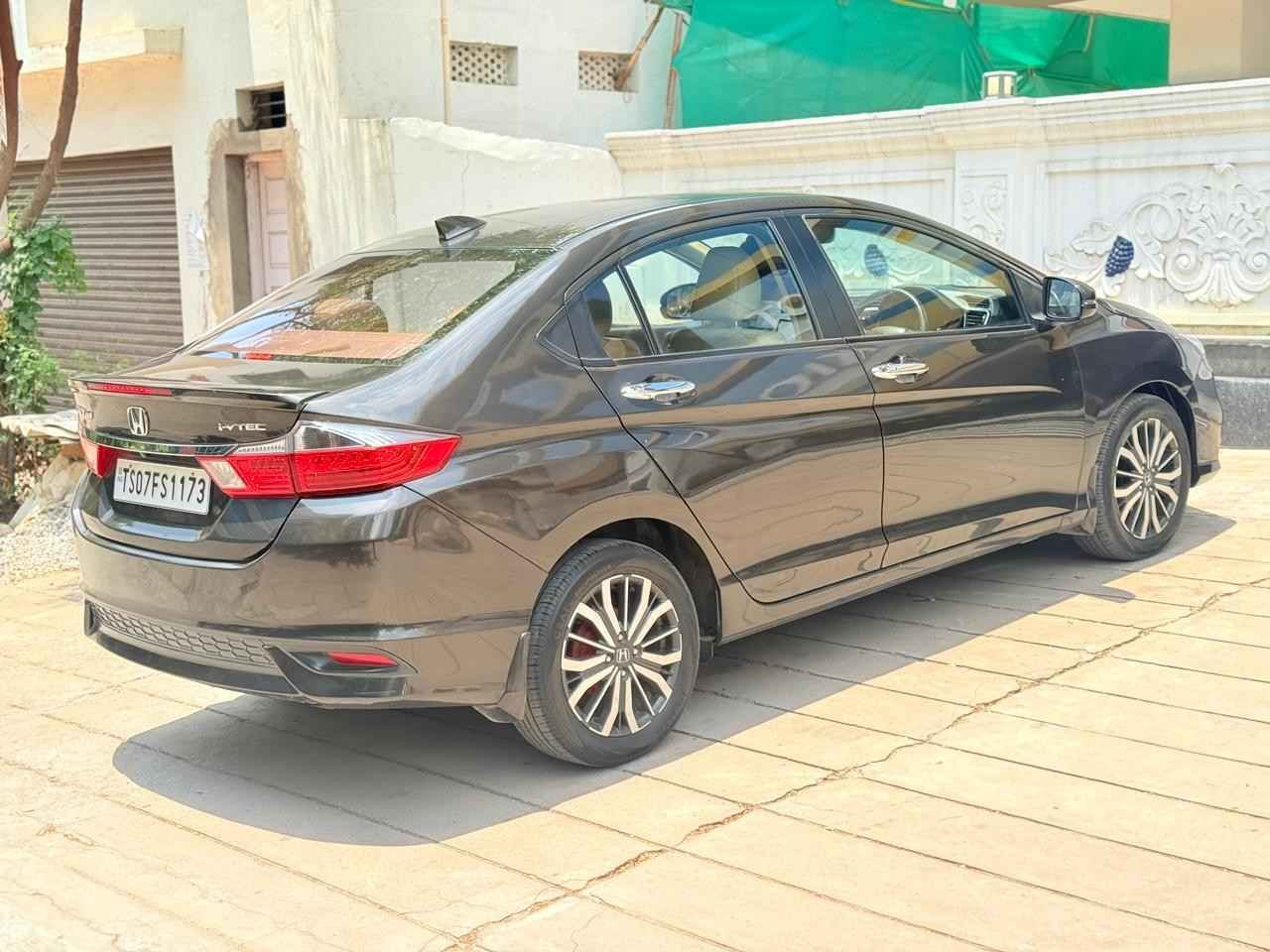 Honda Ctiy ZX CVT - Image 2