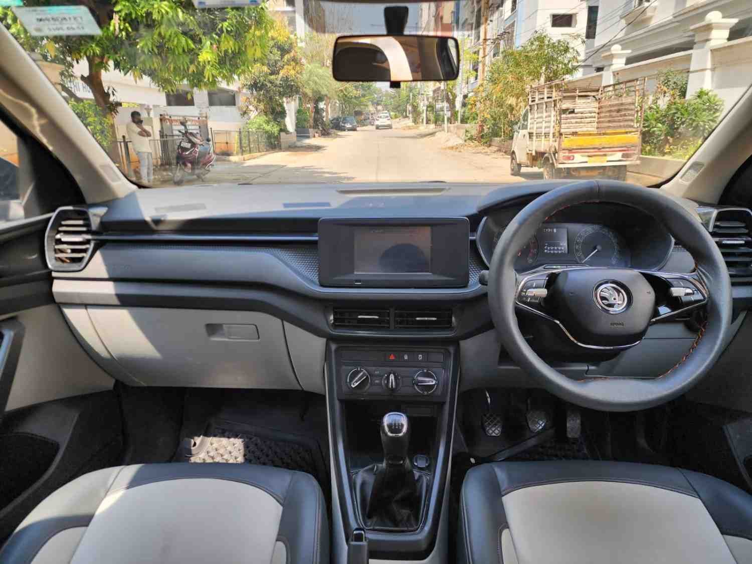 Skoda Kushaq Active Petrol Manual - Image 9