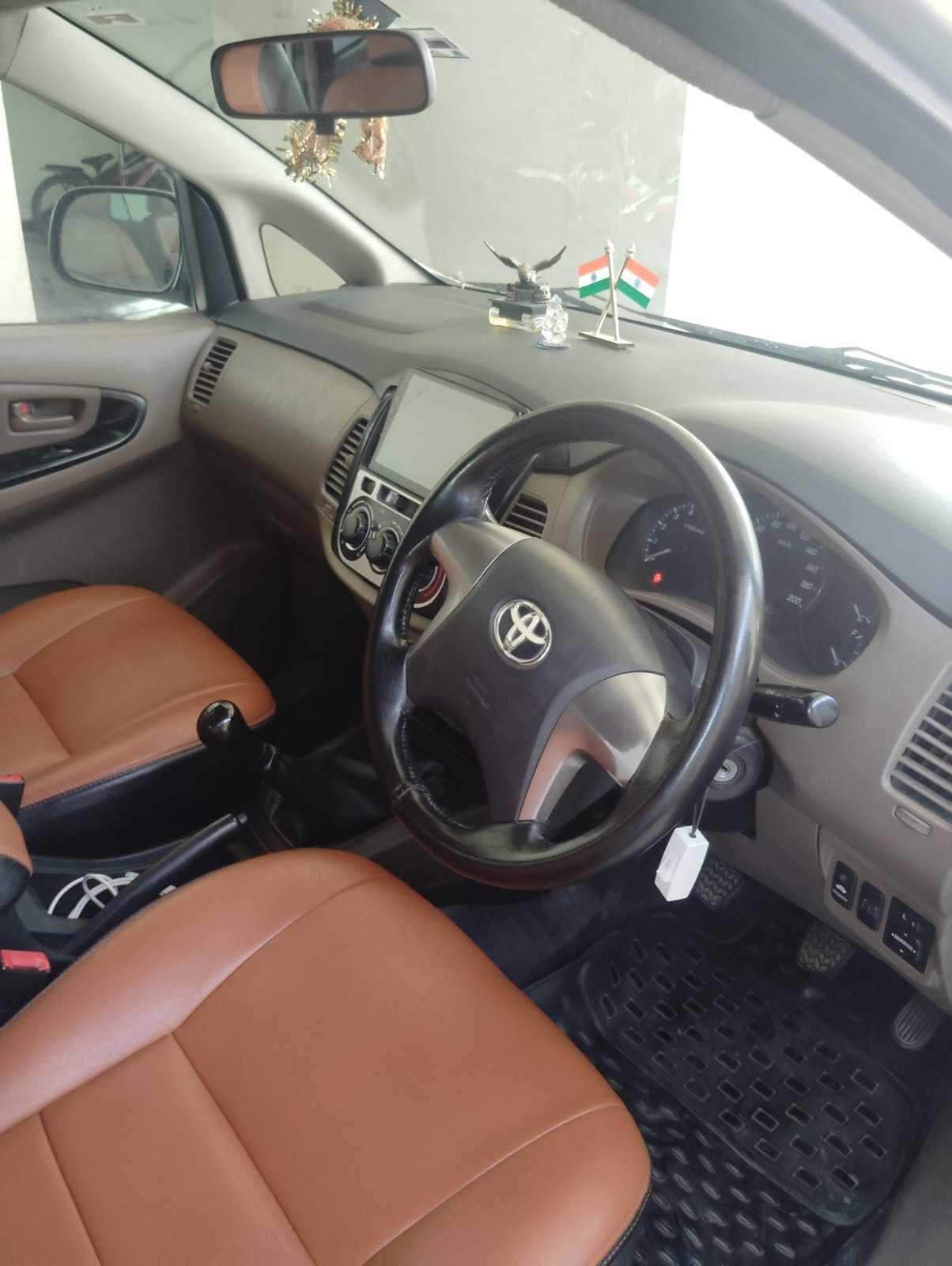 Toyota Innova 2.5GX Diesel Manual - Image 9