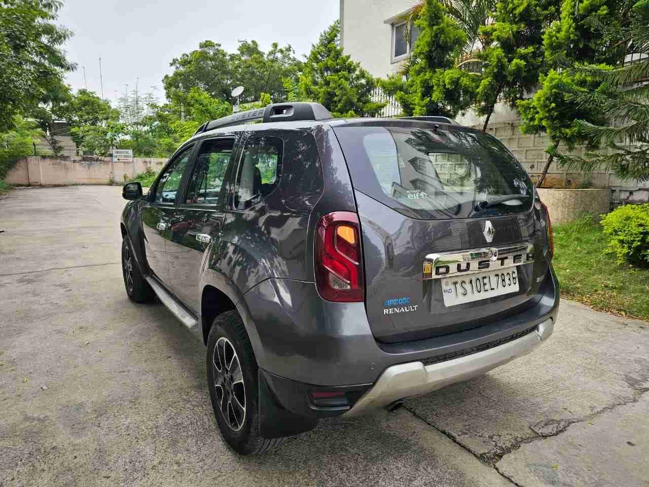 Renault Duster RXZ Diesel Automatic - Image 4