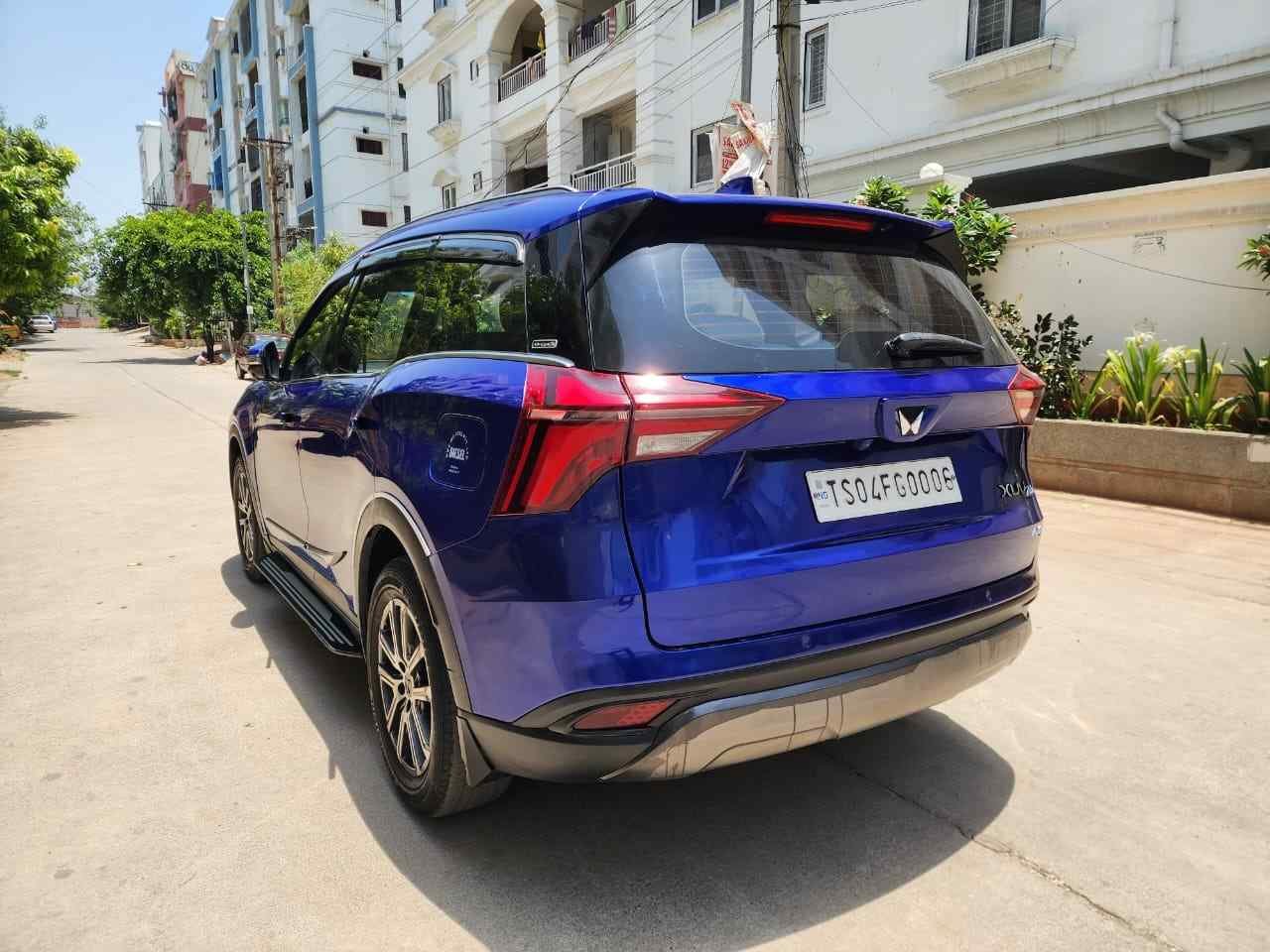 XUV 700 AX7L Diesel Automatic - Image 4
