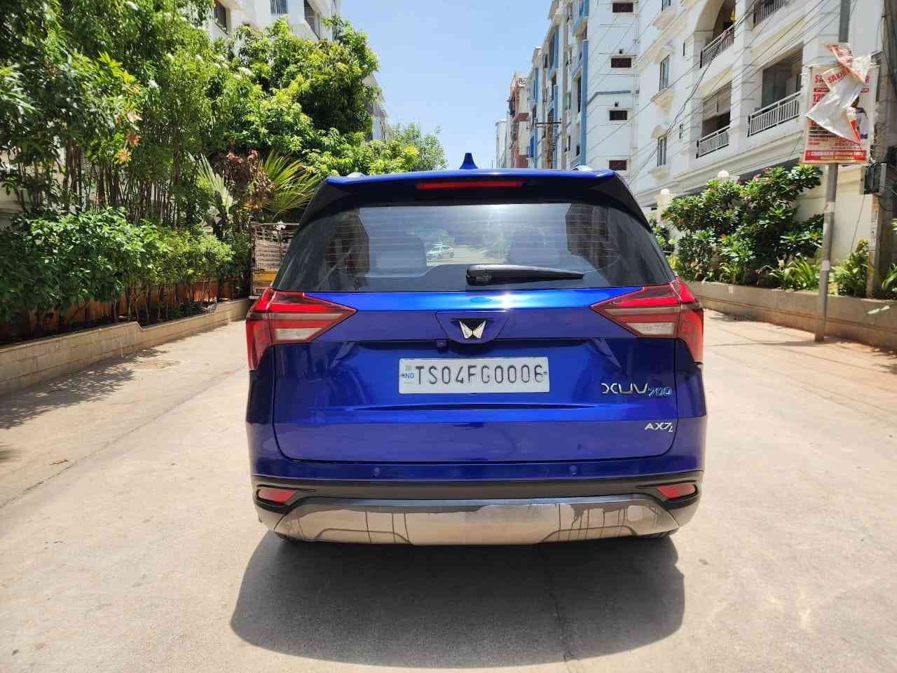 XUV 700 AX7L Diesel Automatic - Image 6