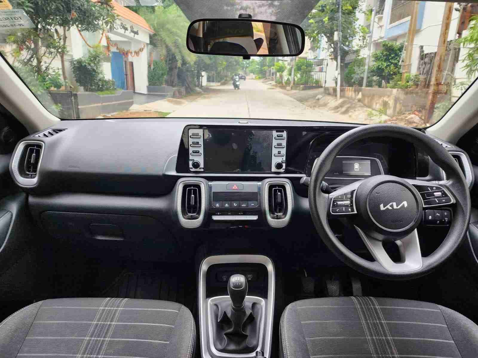 Kia Sonet HTX Petrol 2025 - Image 4