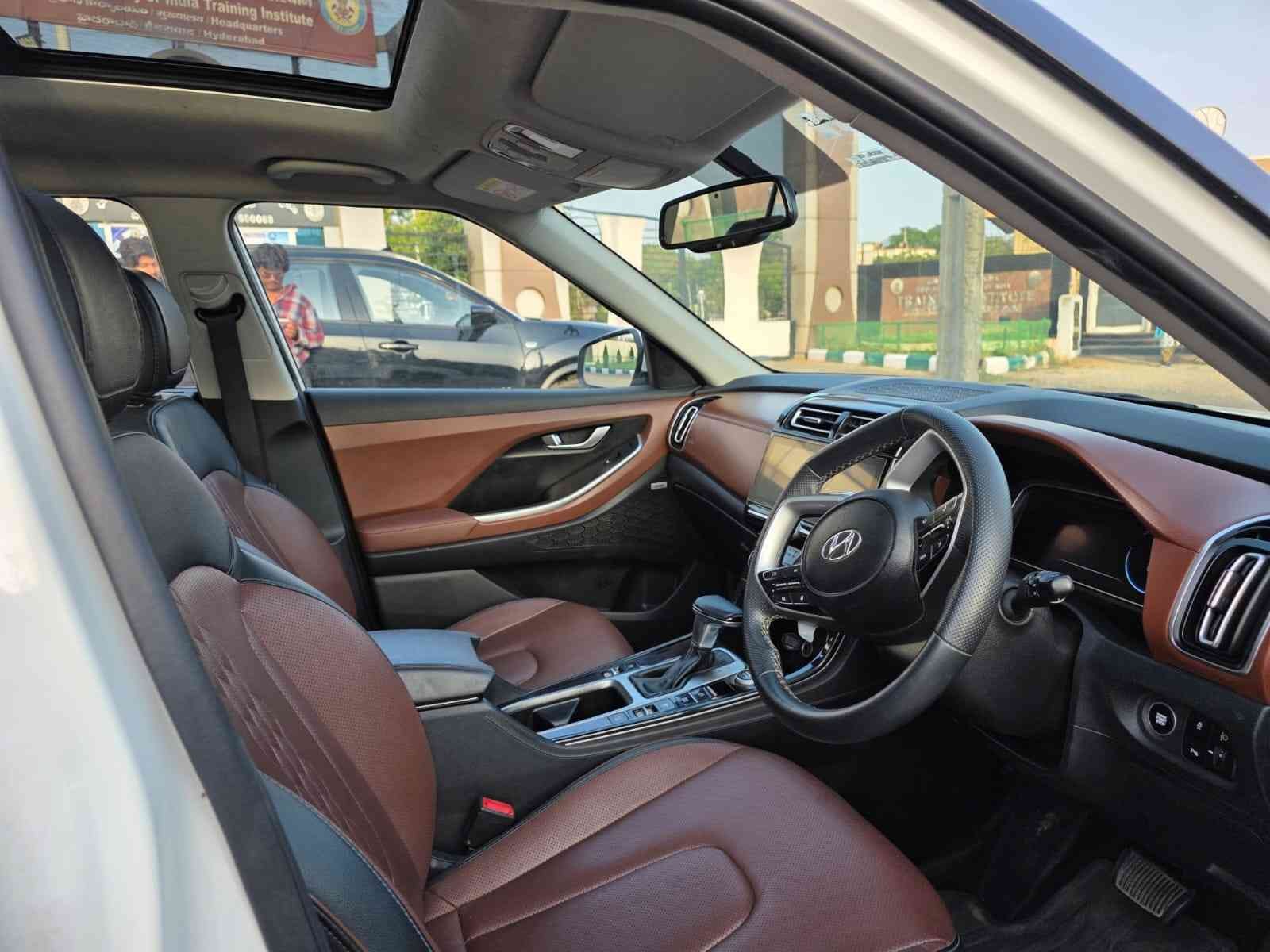 Hyundai Alcazar Diesel Automatic 2023 - Image 5