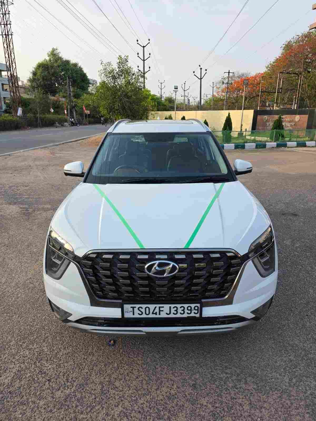 Hyundai Alcazar Diesel Automatic 2023 - Image 9