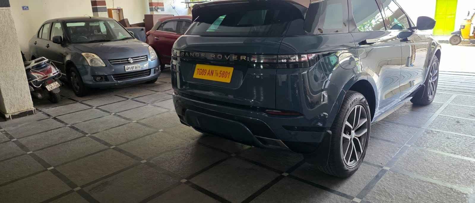 Range Rover Evoque 2025 - Image 4