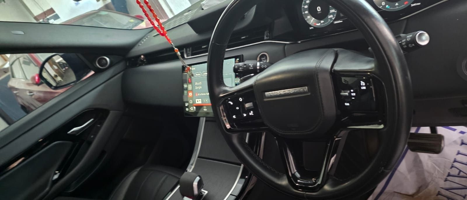 Range Rover Evoque 2025 - Image 8