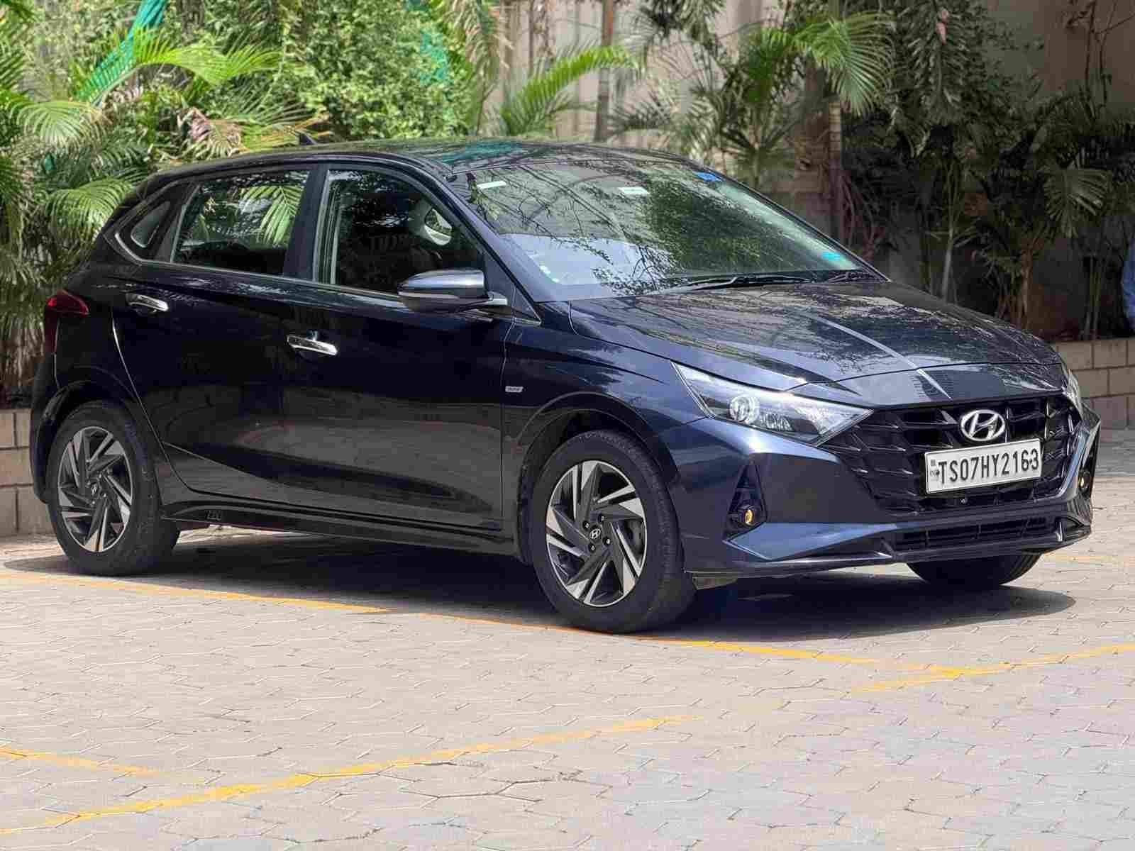 Hyundai i20 Asta(O) P AT - Image 3